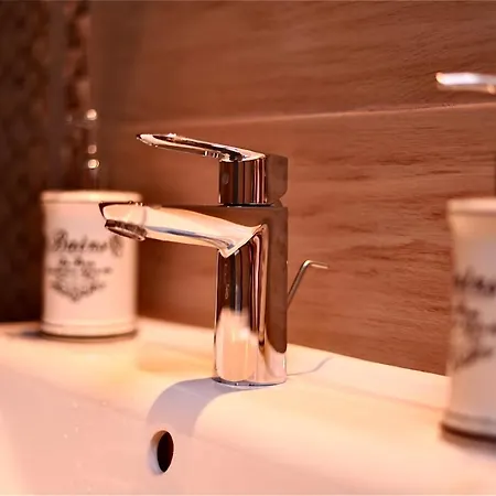 Frühstückspension Bacchus Pub Es Panzio